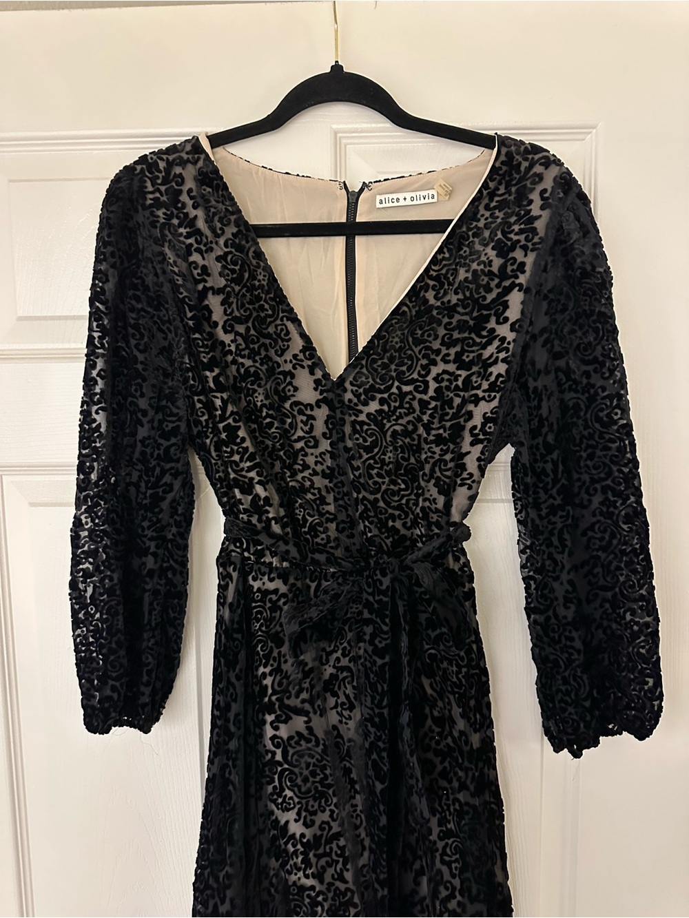 Alice + Olivia Coco Dress in black burnout velvet - Picture 4 of 5